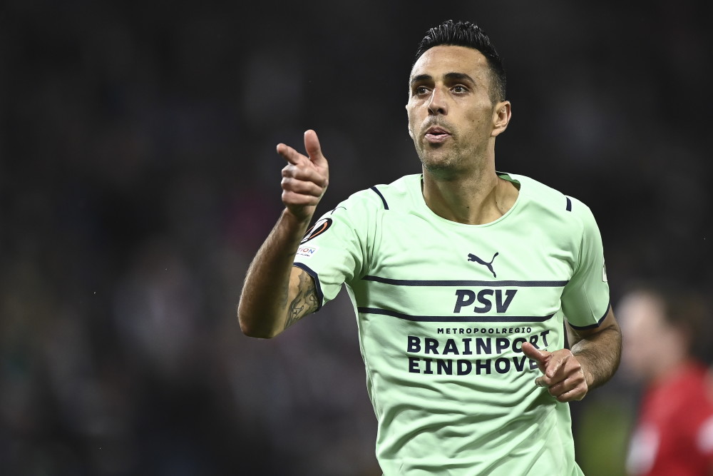 包含风云突变!埃因霍温今夜外线爆发;西甲版图或变;目标明确;身体对抗强度拉满的词条 包含风云突变!埃因霍温今夜外线爆发;西甲版图或变;目标明确;身体对抗强度拉满的词条