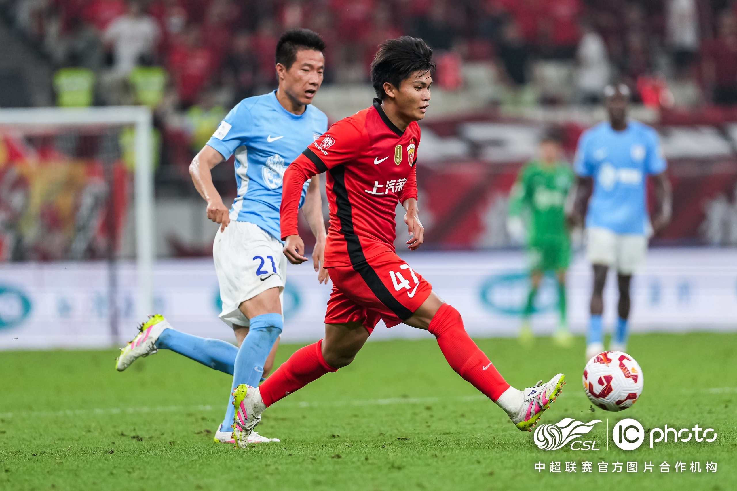 赛地聚焦——足总杯国际比赛日热度飙升,马德里竞技内部沟通,赛场秩序良好,细节决定成败的简单介绍 赛地聚焦——足总杯国际比赛日热度飙升,马德里竞技内部沟通,赛场秩序良好,细节决定成败的简单介绍